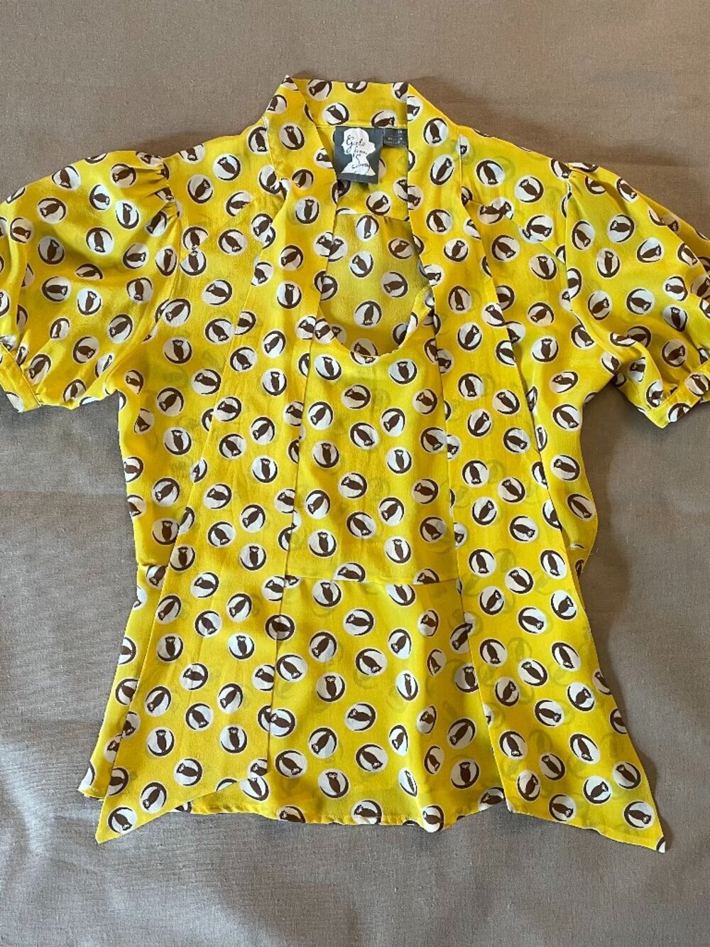 Anthropologie Girls From Savoy Blouse Size 2 SILK Tie Neck Yellow Owl Retro